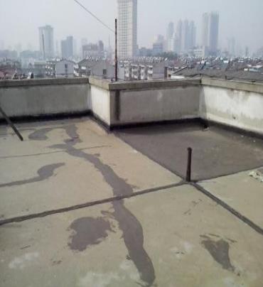 铜仁漏水维修 楼顶漏水是什么原因，楼顶漏水维修方法是什么?